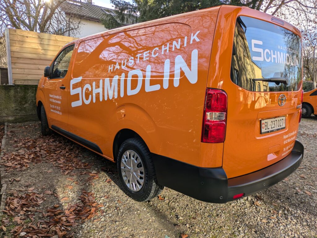 Fahrzeug der Firma Schmidlin in Basel Sanitär